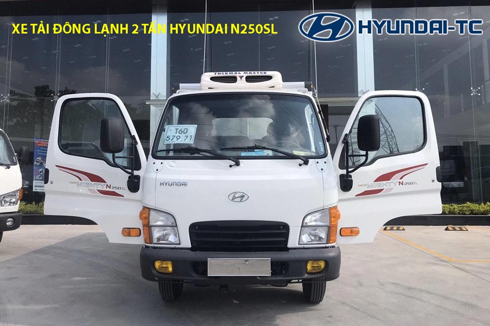 ngoai_that_phia_truoc_xe_dong_lanh